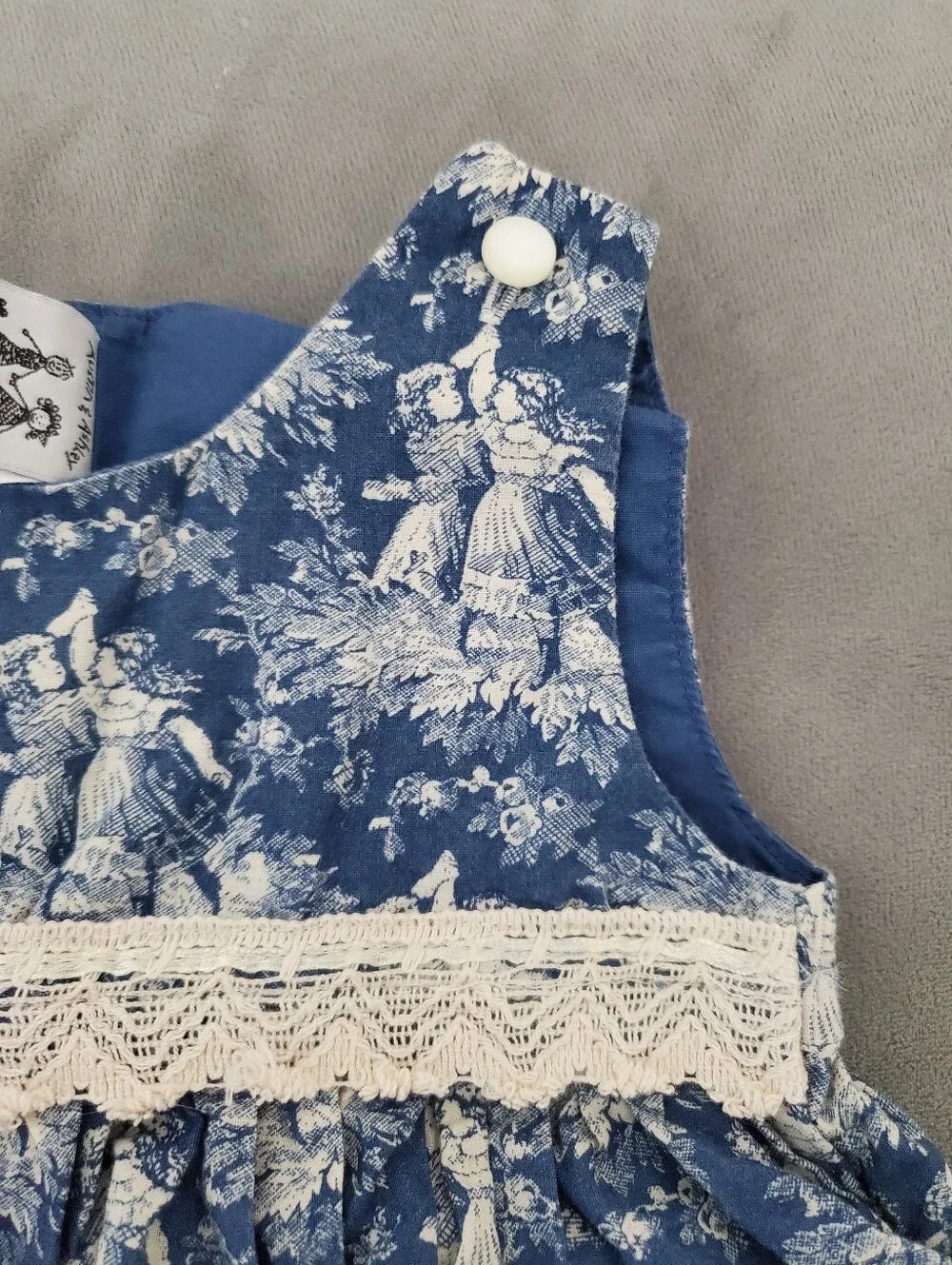 Austin & Ashley Boutique Toile Print Ruffle Top & Bloomer Shorts Set 24M